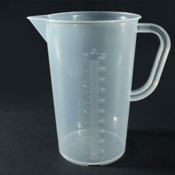Messbecher mit Graduierung