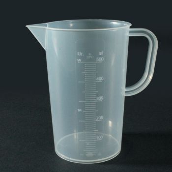 Messbecher mit Graduierung
