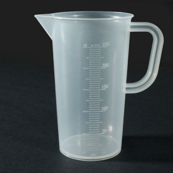 Messbecher mit Graduierung